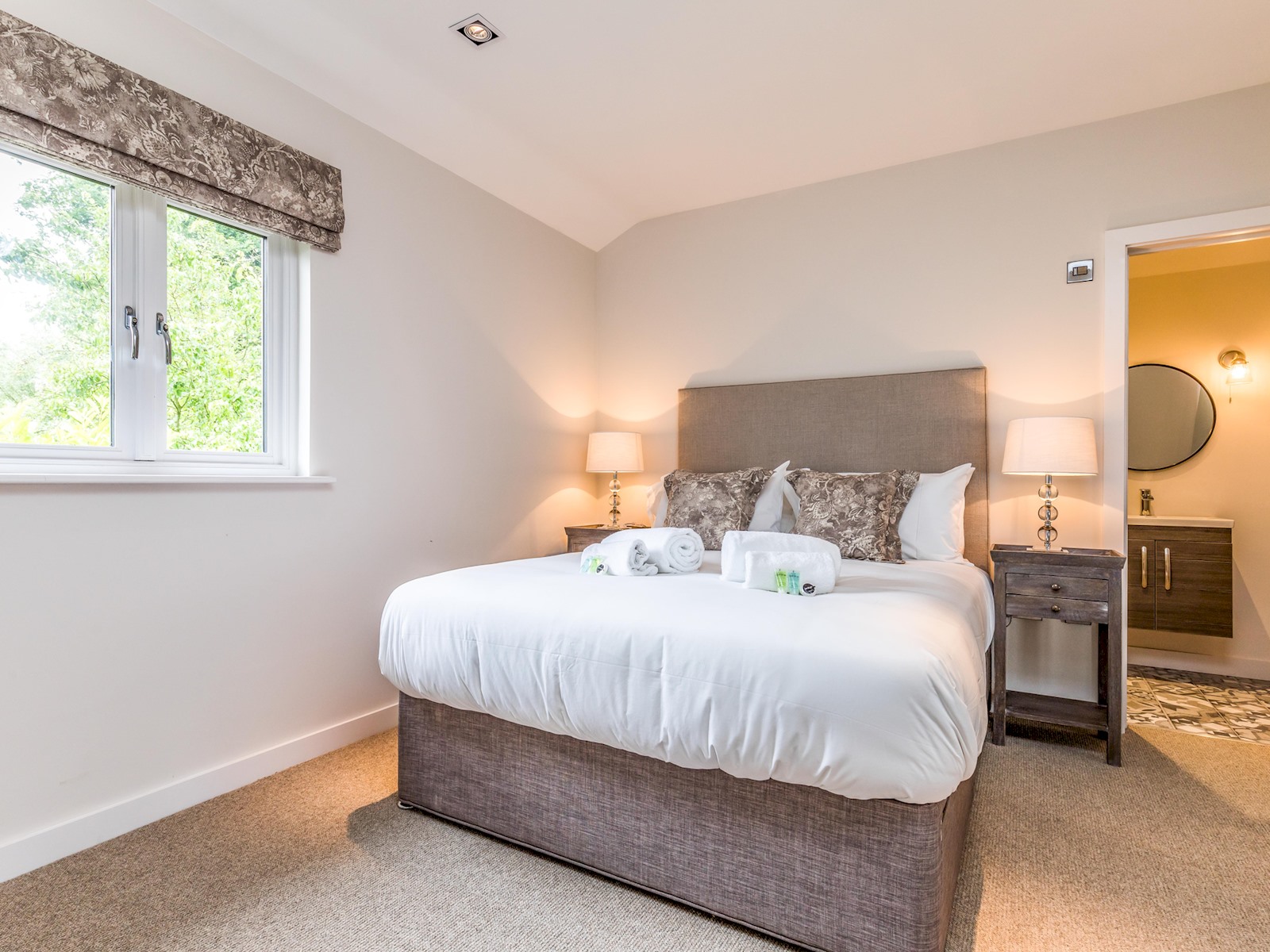 Delightful 2Bed Lodge in Downland Village - Pass the Keys® Book Direct