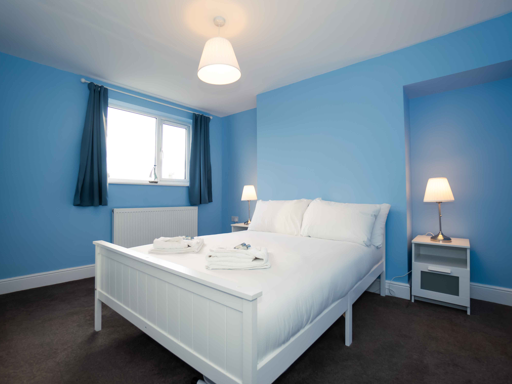 Newly Renovated spacious 1 Bedroom Apartment Pass the Keys® Book Direct