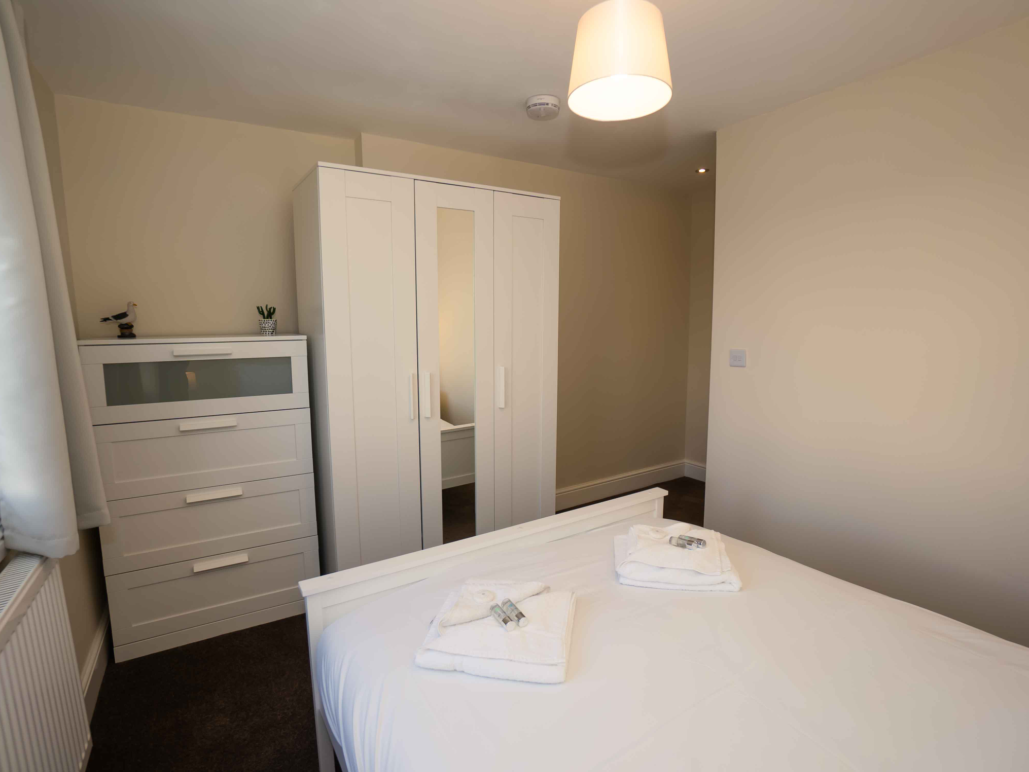 Newly Renovated 1 Bedroom Apartment Scarborough Pass the Keys® Book