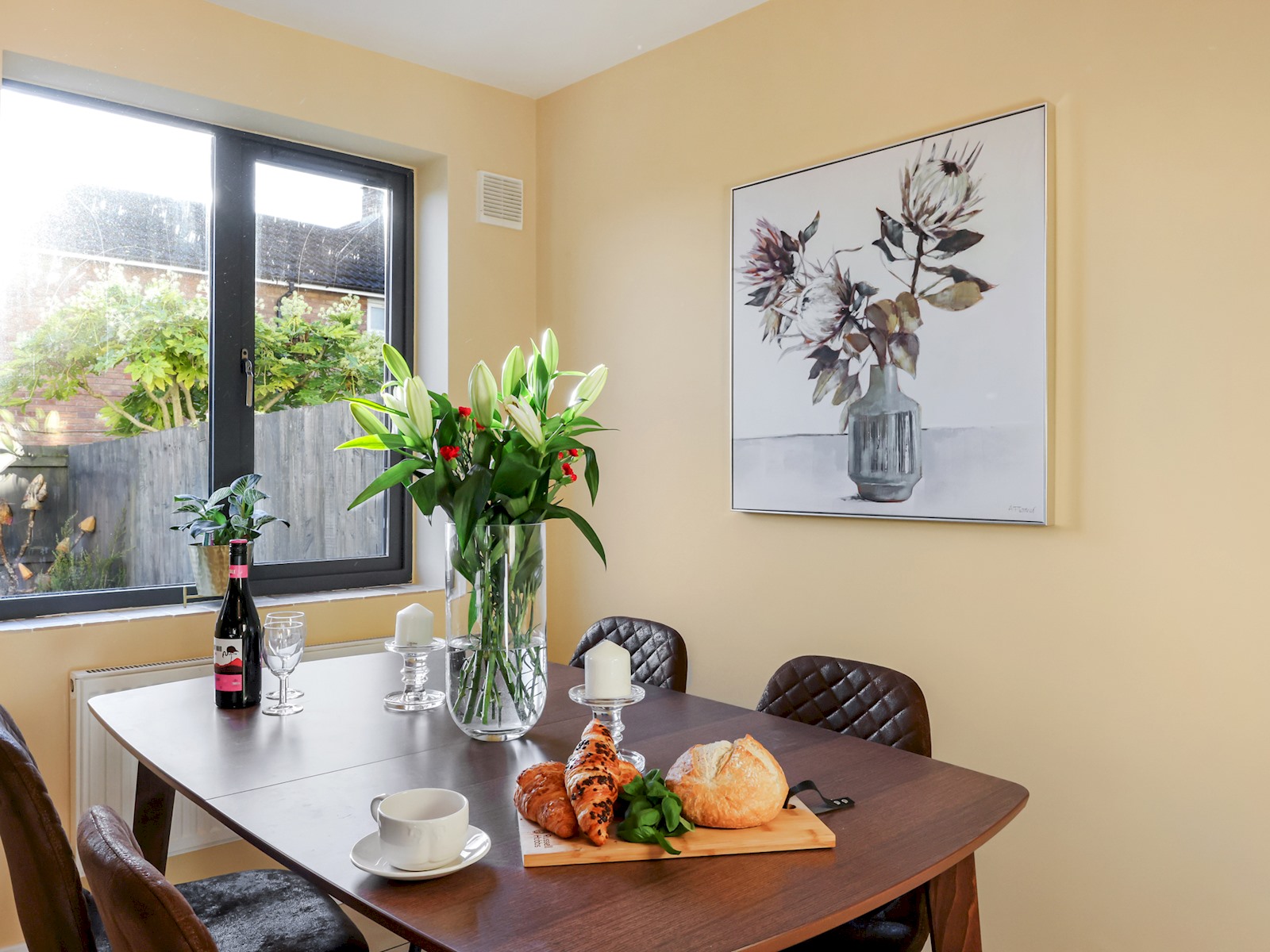 Red Rose House Pass the Keys® Book Direct