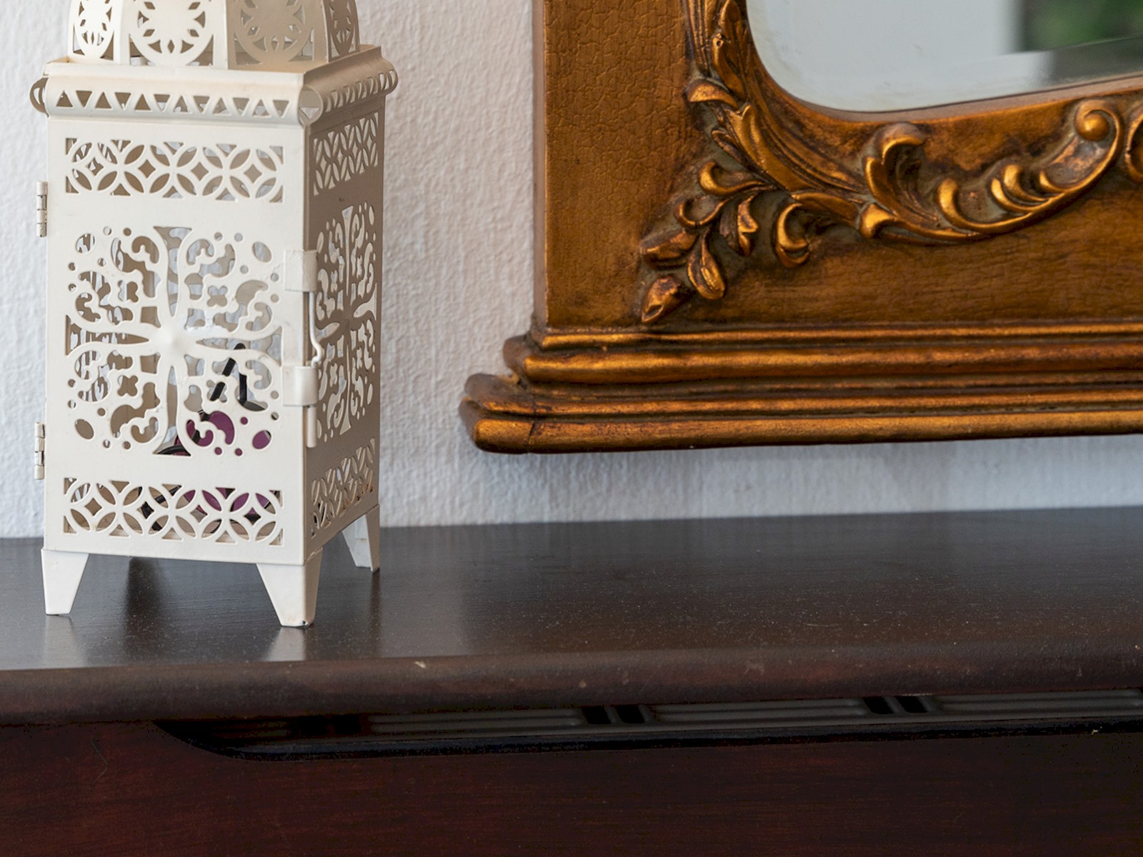 Stylish Family Friendly 3 Bed Home in Borehamwood Pass the Keys® Book