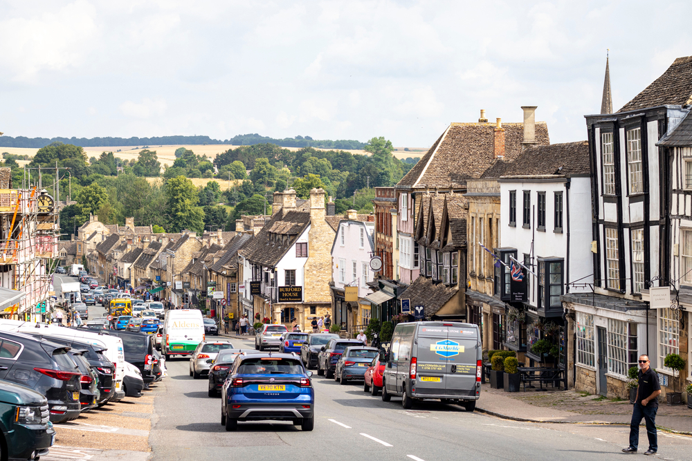 City Guide: Things to do in West Oxfordshire - Pass the Keys® Book Direct